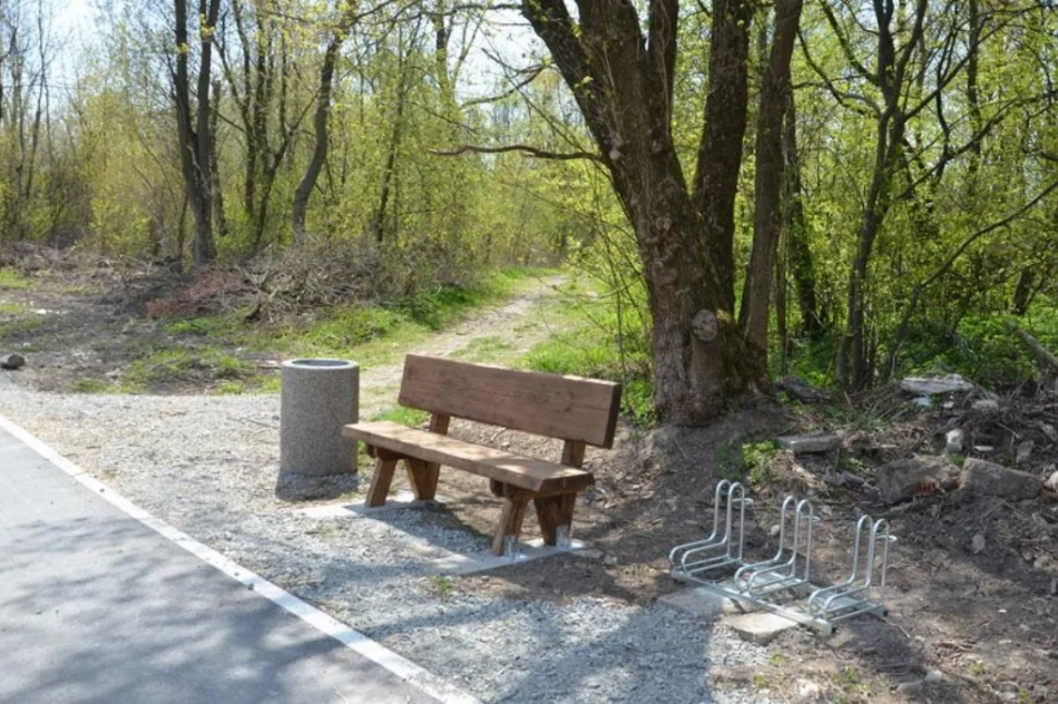 Nowe elementy wzdłuż ścieżki rekreacyjnej - zdjęcie 2