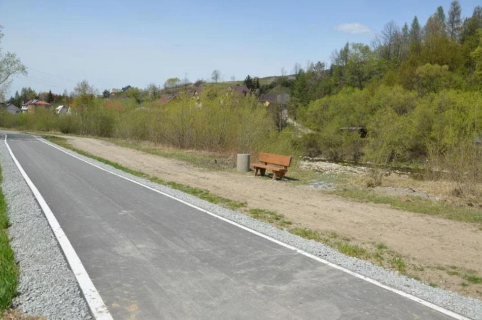 Nowe elementy wzdłuż ścieżki rekreacyjnej - zdjęcie 7