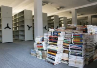 Trwa przeprowadzka biblioteki. Meble i regały kosztowały ponad 400 tys. zł - zdjęcie główne