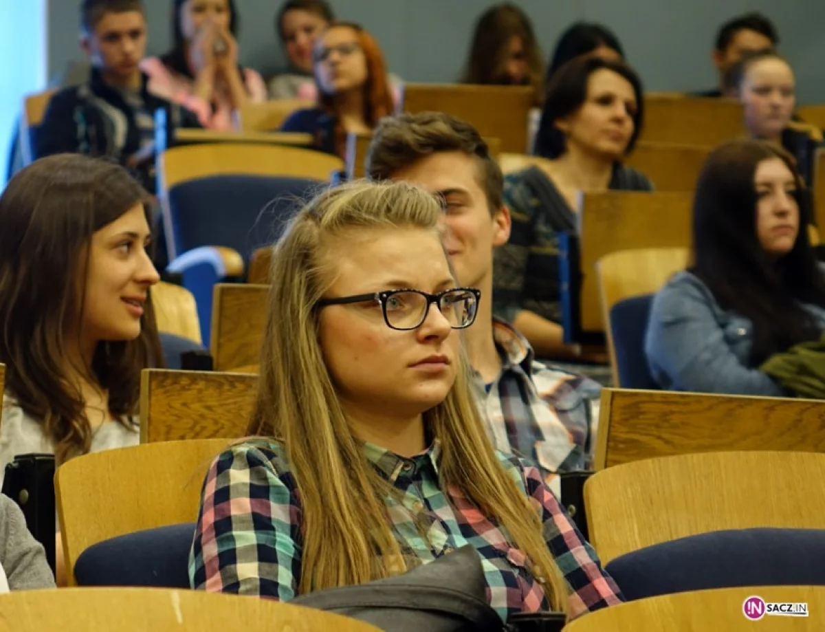 Likwidacja gimnazjów: już jest chaos i panika