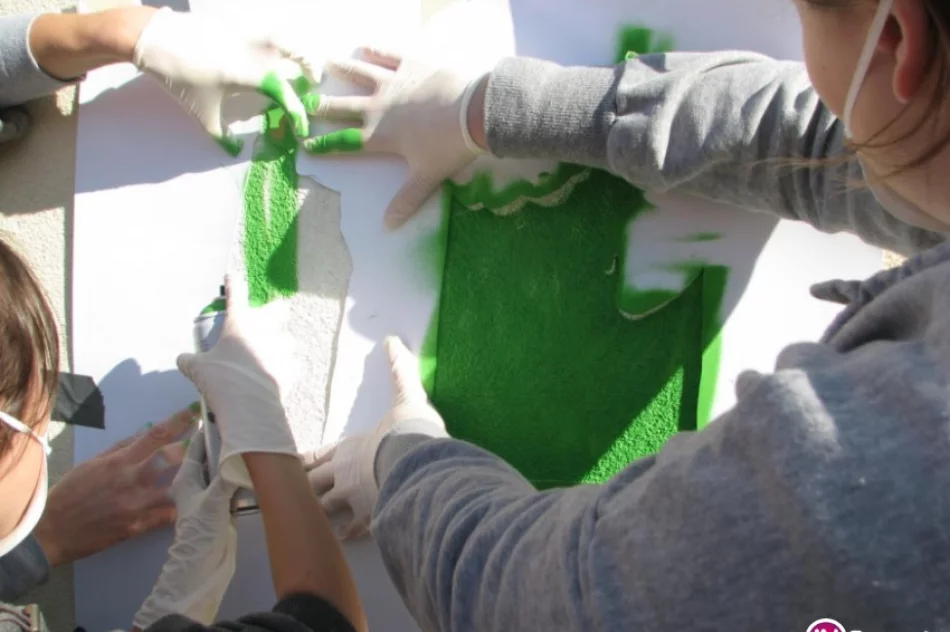 Folklor i graffiti - mural zdobi budynek szkoły - zdjęcie 3