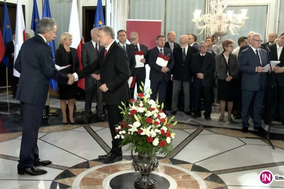 Nowi posłowie odebrali zaświadczenia PKW o wyborze (wideo) - zdjęcie 2