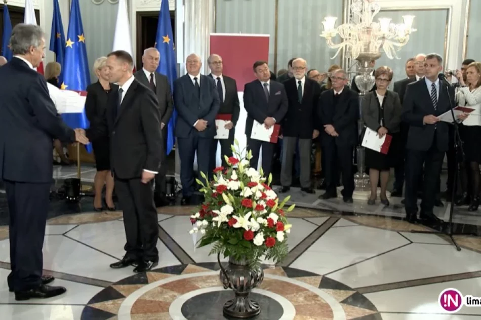 Nowi posłowie odebrali zaświadczenia PKW o wyborze (wideo) - zdjęcie 3