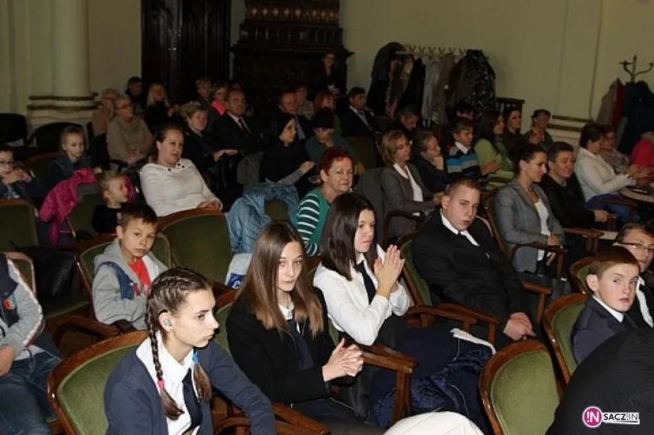 Nowy Sącz przeciwdziała wykluczeniu cyfrowemu - zdjęcie 2