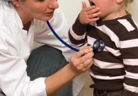 Pediatra apeluje do lekarzy by bacznie obserwowali dzieci - zdjęcie główne