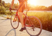 Rowerzysta na drodze – policja przypomina podstawowe zasady - zdjęcie główne