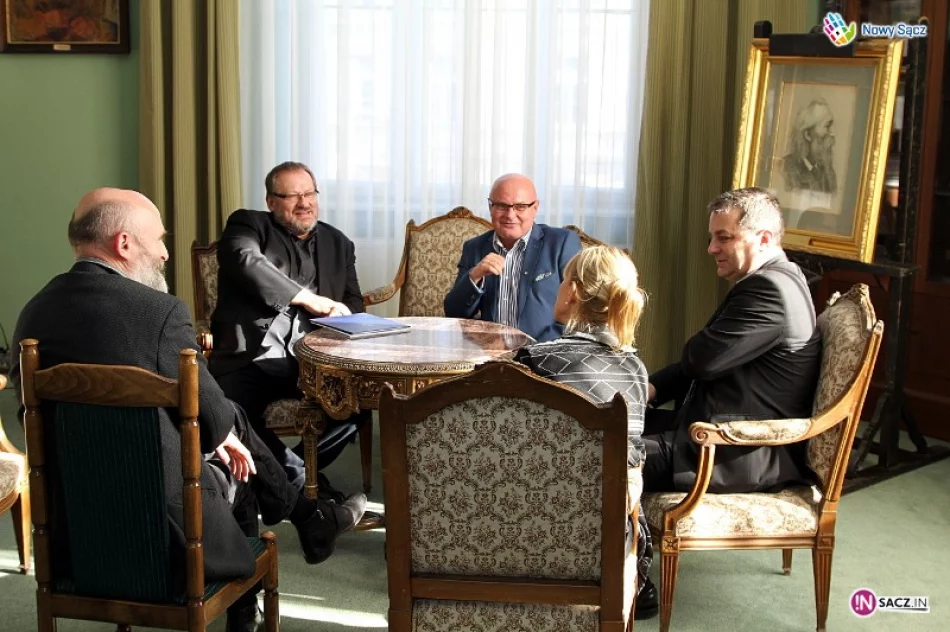 Nowy Sącz rozpoczyna współpracę z Akademią Sztuk Pięknych w Krakowie - zdjęcie 2