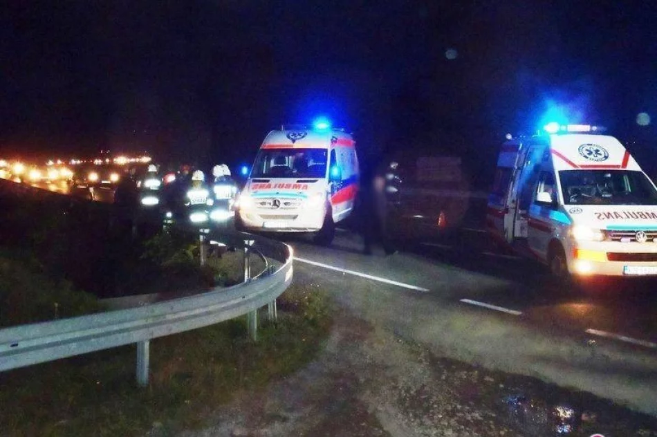 Stary Sącz - dwie osoby ranne w zderzeniu dwóch samochodów - zdjęcie 3