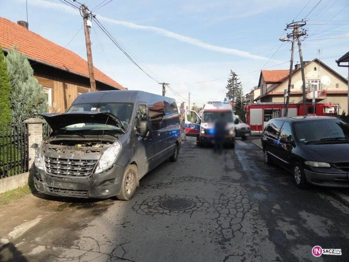 Nowy Sącz, ul. Paderewskiego zderzyły się dwa auta - są ranni