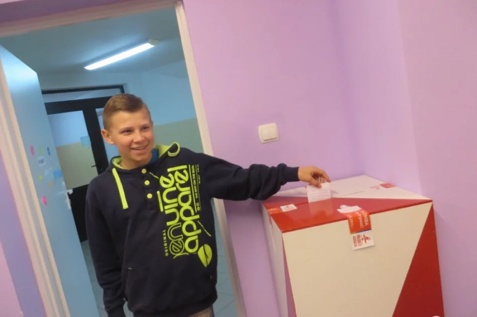 Symulacja wyborów parlamentarnych w Zespole Szkół im. gen. Franciszka Gągora w Koniuszowej - zdjęcie 2