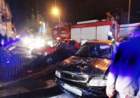 Na Kochanowskiego zderzenie dwóch samochodów osobowych - zdjęcie główne