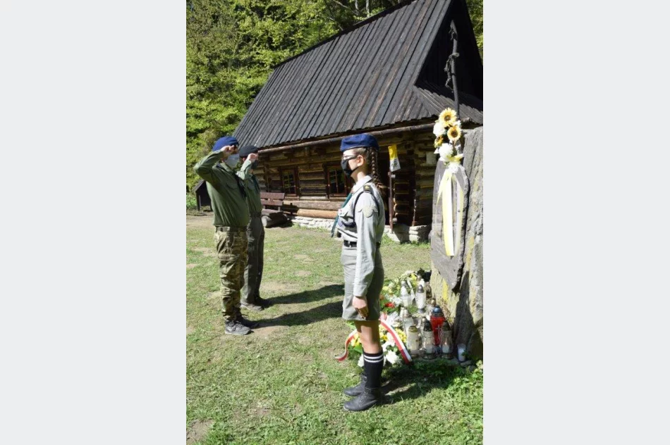 Samorządowcy złożyli hołd św. Janowi Pawłowi II - zdjęcie 9