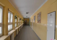 Gaz pieprzowy postawił na nogi szkołę w Mystkowie - zdjęcie główne