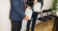Wojewoda Małopolski przekazał Gminie Limanowa środki dezynfekujące dla przedszkoli - zdjęcie 3