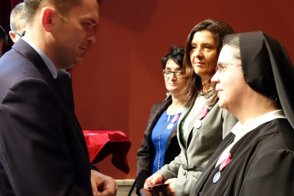 Starosta raz jeszcze dziękuje pracownikom oświaty - zdjęcie 2