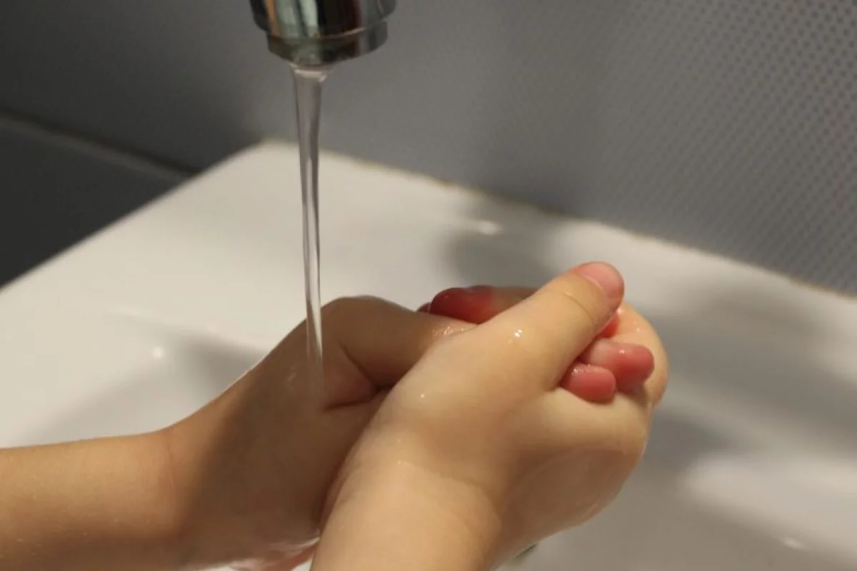 Pandemia i nie tylko. Jak często myć ręce?