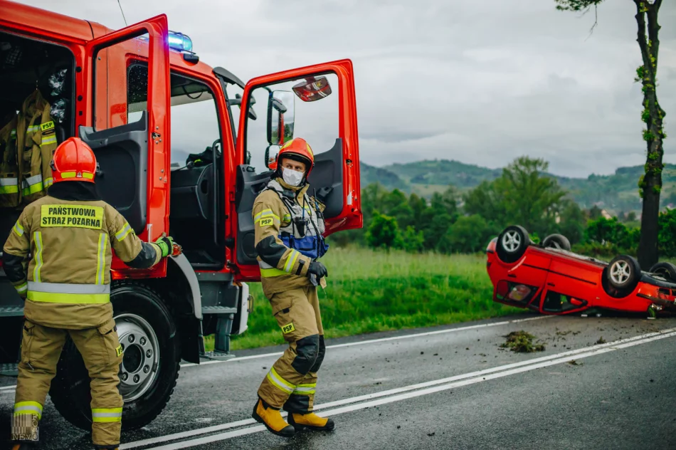 Dachowanie na drodze krajowej - zdjęcie 2