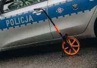 Jedna osoba w szpitalu po zderzeniu aut - zdjęcie główne