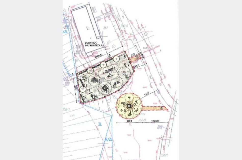 Ruszają prace przy budowie strefy aktywności z placem zabaw - zdjęcie 2