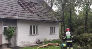 Strażacy zabezpieczali uszkodzony dach - zdjęcie 5