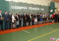 Bez dzienników, konspektów zajęć, dźwięku dzwonka i lekcji - zdjęcie główne