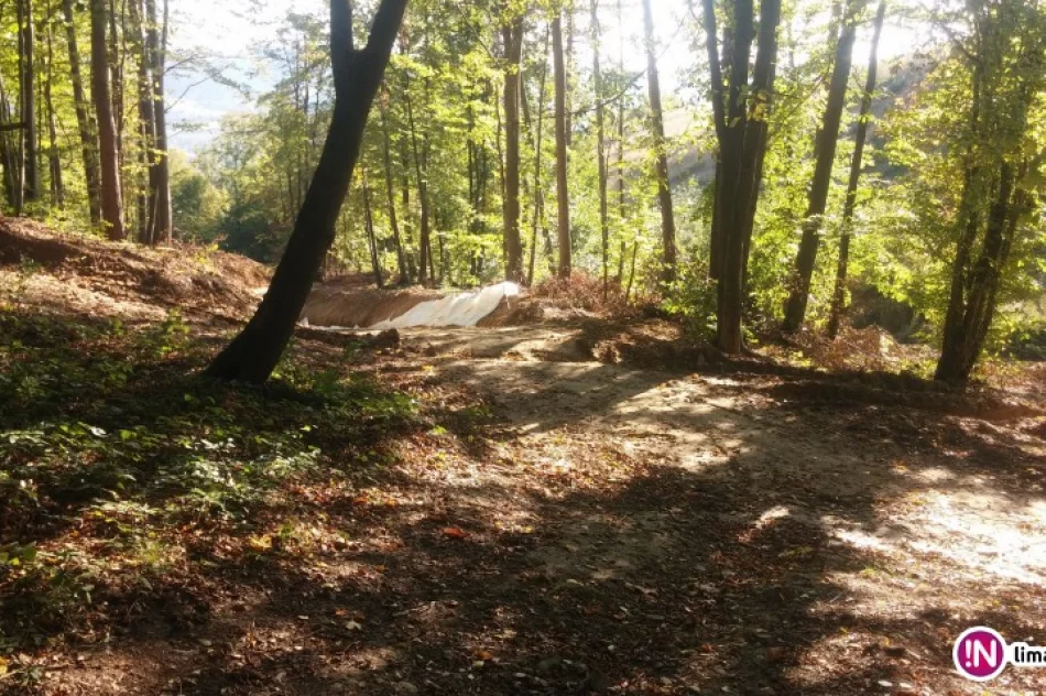 Droga 'do nikąd' za kilkaset tysięcy. Mieszkańcy są zdziwieni - wójt to rozumie - zdjęcie 3