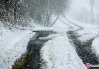 Ostrzeżenie o oblodzeniu! Zobacz zdjęcia pierwszego śniegu - zdjęcie główne