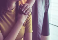 Pomoc psychologiczna dla mieszkańców powiatu limanowskiego. Wsparcie dostępne całodobowo - zdjęcie główne