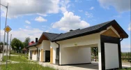 Budynek zaplecza gotowy, trwa budowa ścieżki rowerowej - zdjęcie 2