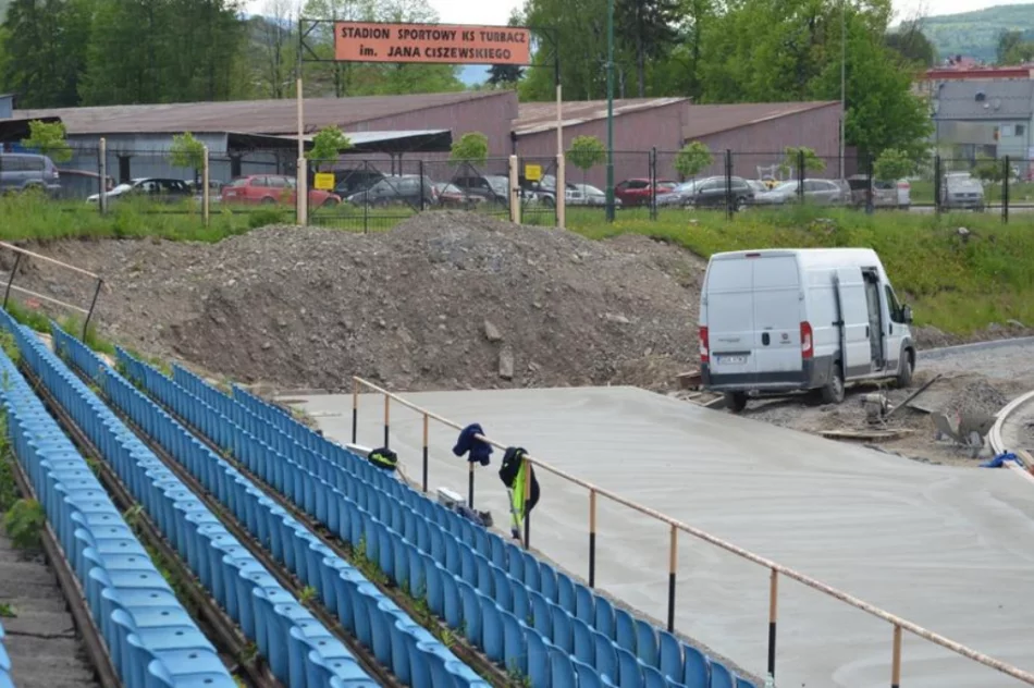 Lekkoatletyczny kompleks powstaje na stadionie - zdjęcie 3