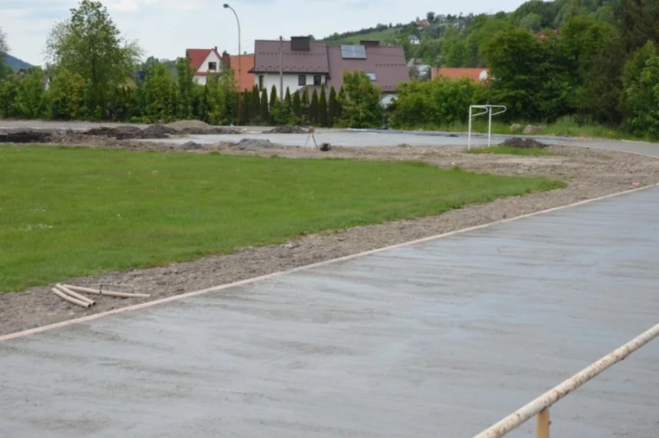Lekkoatletyczny kompleks powstaje na stadionie - zdjęcie 9
