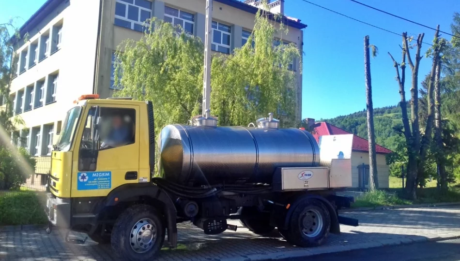 Beczkowóz z wodą pitną z powodu złych parametrów stwierdzonych w próbkach - zdjęcie 1