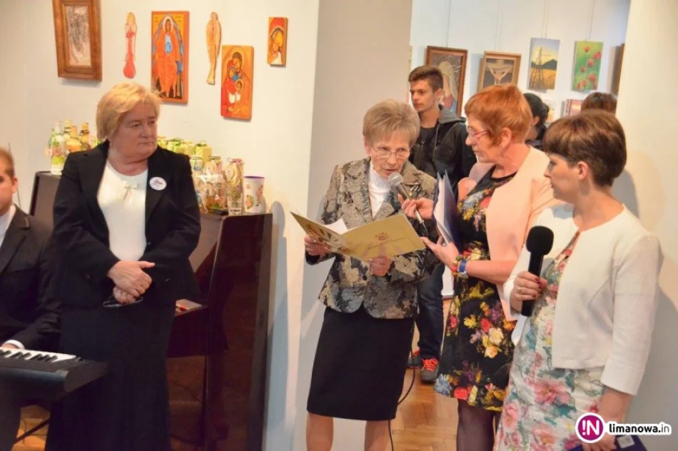 Nauczyciele prezentują swoje dzieła - zdjęcie 4