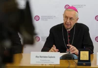 Przewodniczący KEP apeluje o stosowanie się do zaleceń sanitarnych podczas uroczystości Bożego Ciała - zdjęcie główne