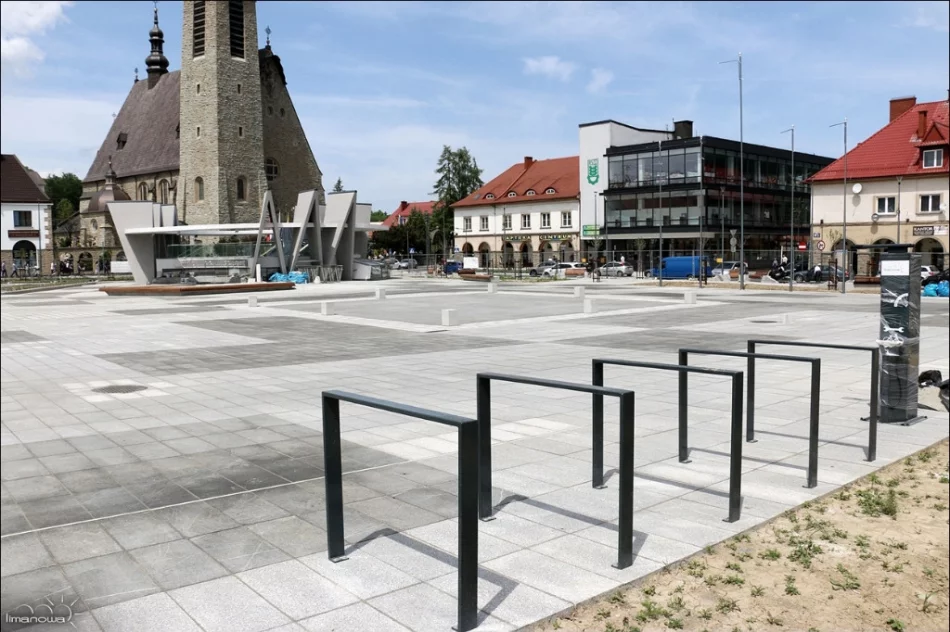 Rewitalizacja postępuje - zobacz jak zmienia się limanowski Rynek - zdjęcie 18