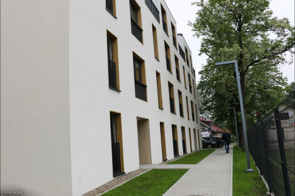 Nowy blok na ul. Fabrycznej gotowy. Urząd zachwala "nowoczesny wygląd i spokojne położenie" - zdjęcie 4