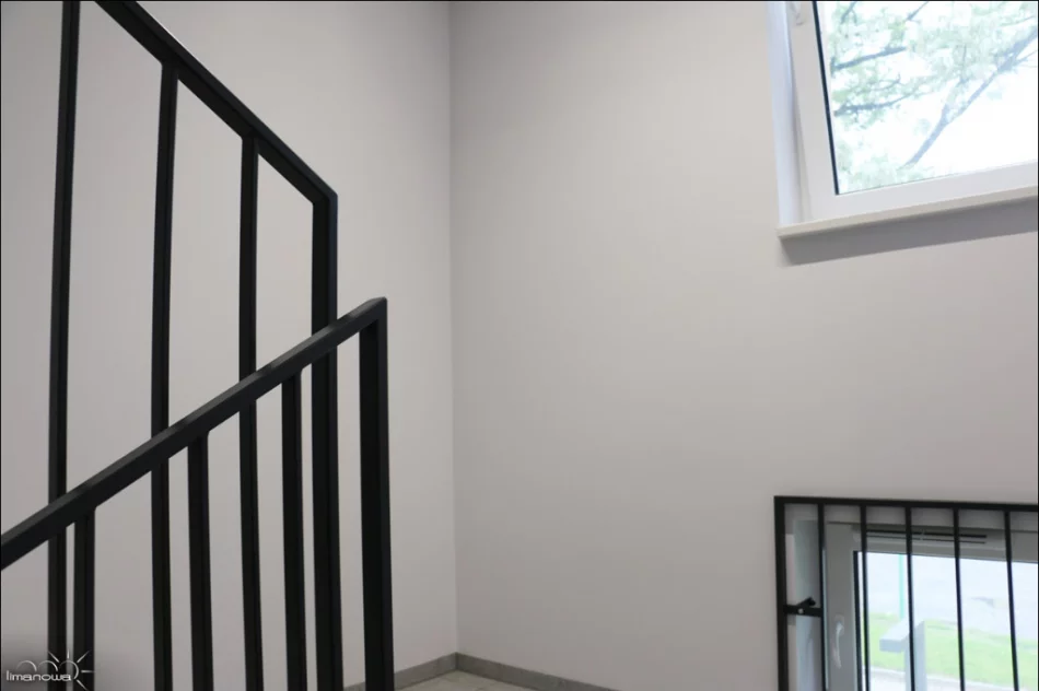 Nowy blok na ul. Fabrycznej gotowy. Urząd zachwala "nowoczesny wygląd i spokojne położenie" - zdjęcie 8