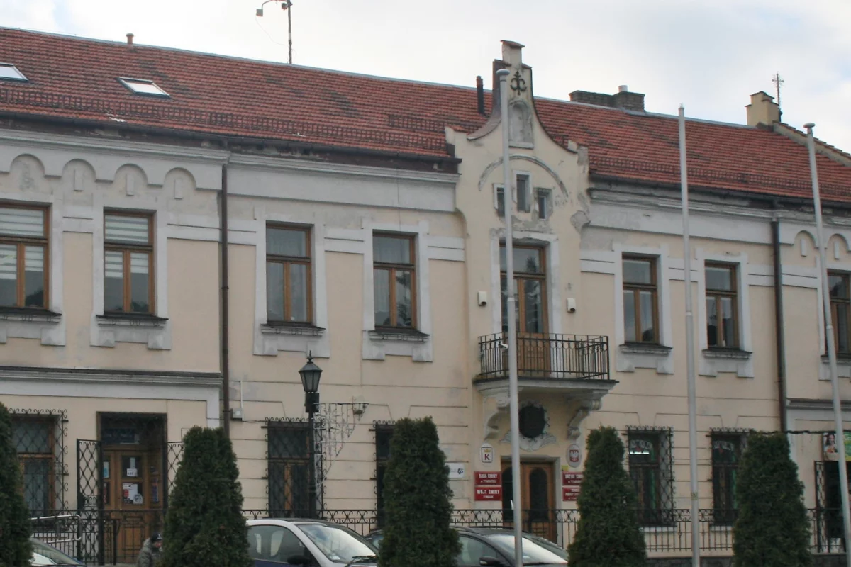 Remont zabytkowej siedziby gminy za 632 tys. zł - umowa podpisana