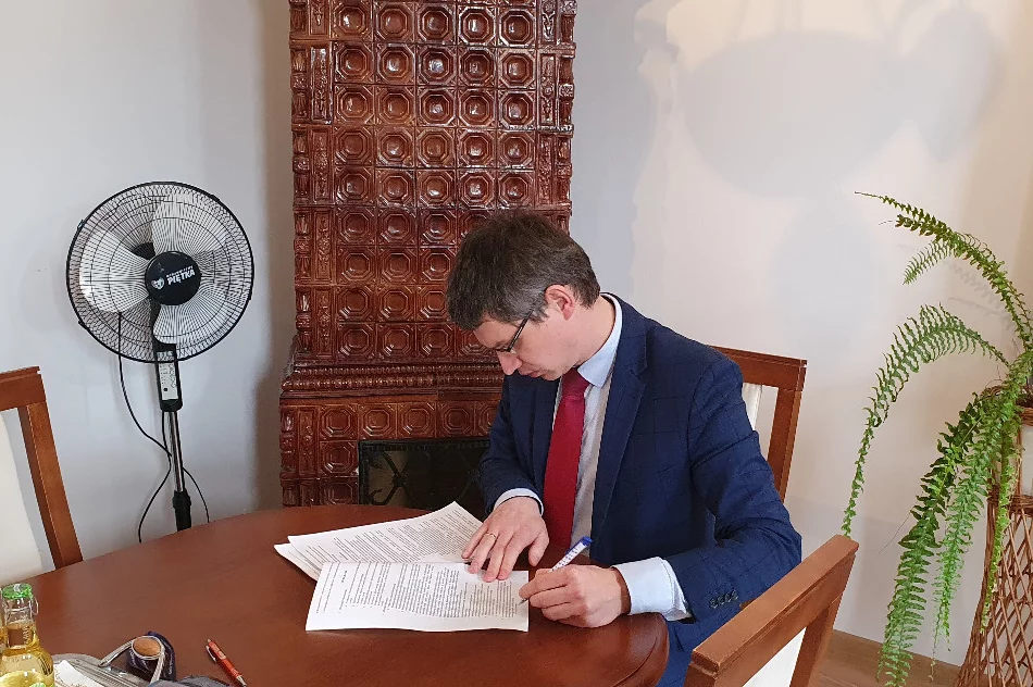 Remont zabytkowej siedziby gminy za 632 tys. zł - umowa podpisana - zdjęcie 6