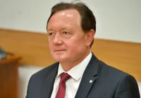 Poseł pyta w imieniu kierowców, którzy stracili prawo jazdy za zbyt szybką jazdę - zdjęcie główne