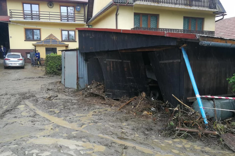 Podtopienia po intensywnym deszczu. Interweniowali strażacy - zdjęcie 3