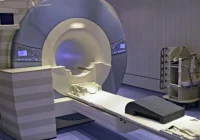 Neurolodzy opisali trzy stadia uszkodzenia mózgu u chorych na COVID-19 - zdjęcie główne
