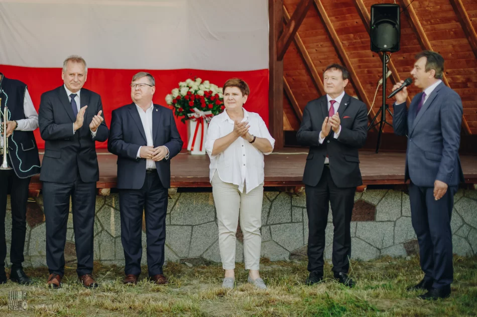 Beata Szydło przyjechała na Limanowszczyznę agitować na rzecz prezydenta Andrzeja Dudy - zdjęcie 10
