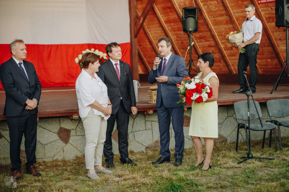 Beata Szydło przyjechała na Limanowszczyznę agitować na rzecz prezydenta Andrzeja Dudy - zdjęcie 15