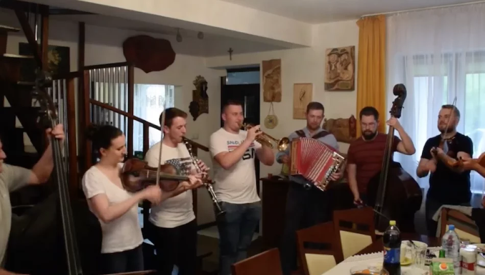 Nowe charytatywne wyzwanie - zespoły regionalne pomagają małej Lence - zdjęcie 1