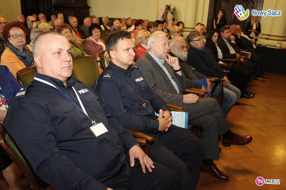 „Bądź widoczny, bądź bezpieczny” – debata społeczna dla seniorów - zdjęcie 3