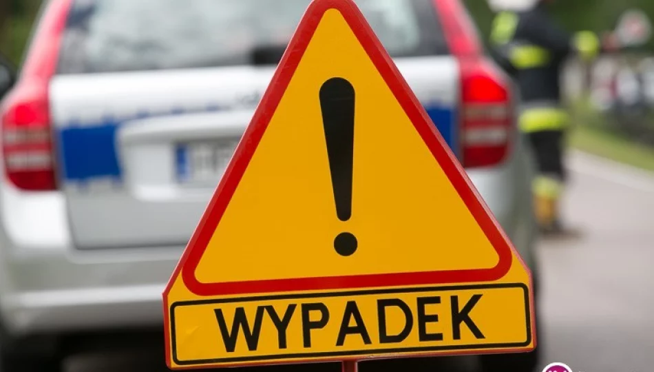 Wypadek pijanego nastolatka bez prawa jazdy - samochód koziołkował - zdjęcie 1