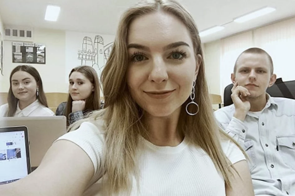 Wirtualnie poznawali szkołę i jej ofertę - zdjęcie 2