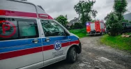 Mężczyzna próbował ugasić pożar. Z poparzeniami trafił do szpitala - zdjęcie 2