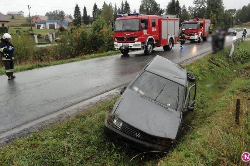 Mochnaczka Niżna – samochód wypadł z drogi - zdjęcie 2